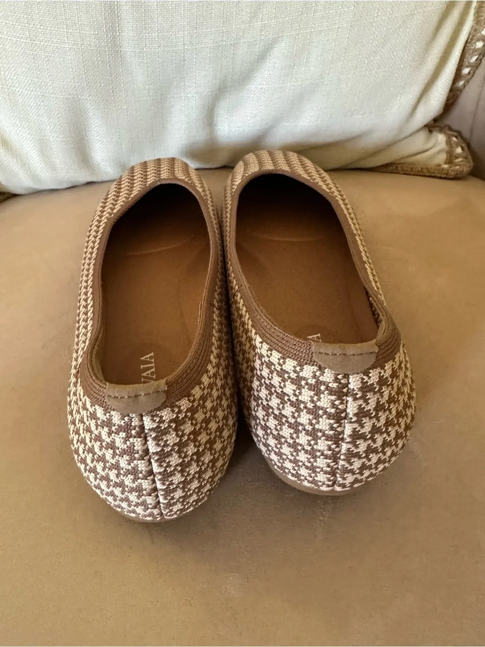 VIVAIA Round-Toe Flats (Claire) NWOB